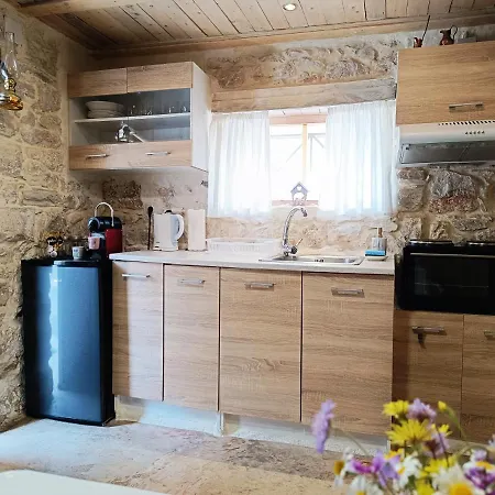 Agios Ioannis Stone With Private Heated Pool & Hydro-massage Holiday home *