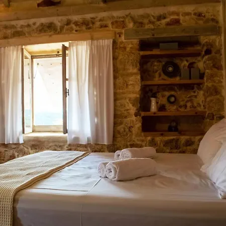 Agios Ioannis Stone With Private Heated Pool & Hydro-massage Holiday home Agios Ioannis (Corinthia)