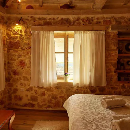 Agios Ioannis Stone With Private Heated Pool & Hydro-massage